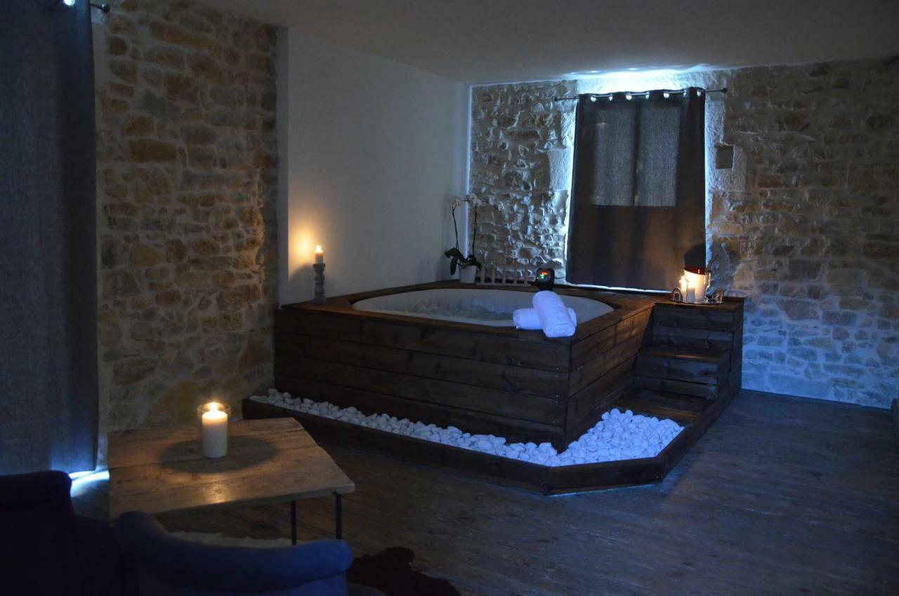 O2Suites Bernis Extérieur photo